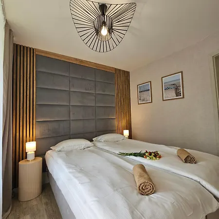 Malinowe Miejsce - Bed & Breakfast Mrzezyno